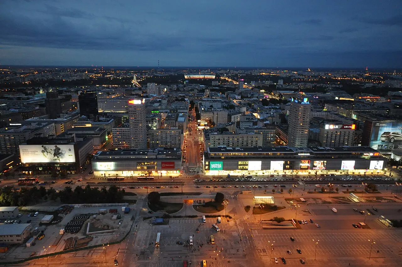 Old Town & New Town Quiet Hour — a 1.33 km walking route along real pedestrian paths