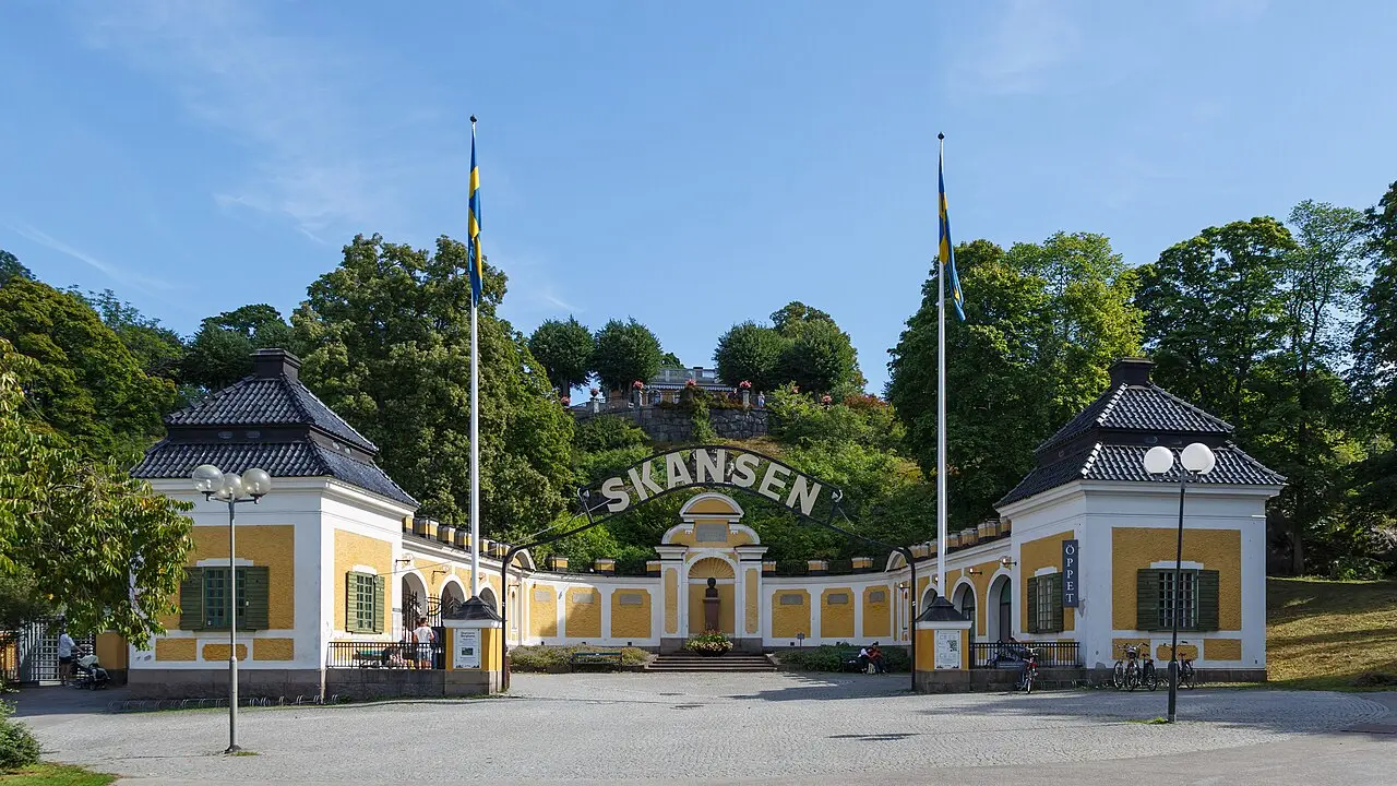 Djurgården Full Island Loop — a 11.19 km walking route along real pedestrian paths