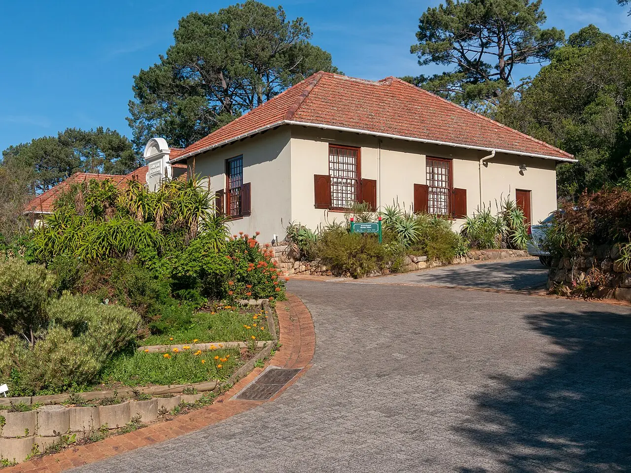Kirstenbosch Botanical Gardens Full Loop — a 6.18 km walking route along real pedestrian paths