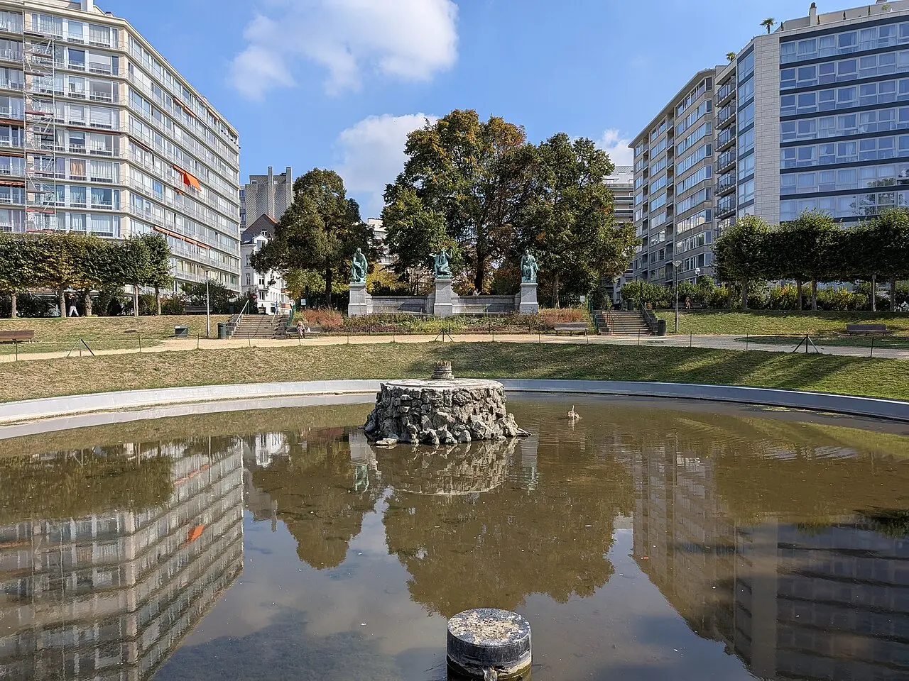 Parc de Bruxelles Heritage Square — a 1.03 km walking route along real pedestrian paths