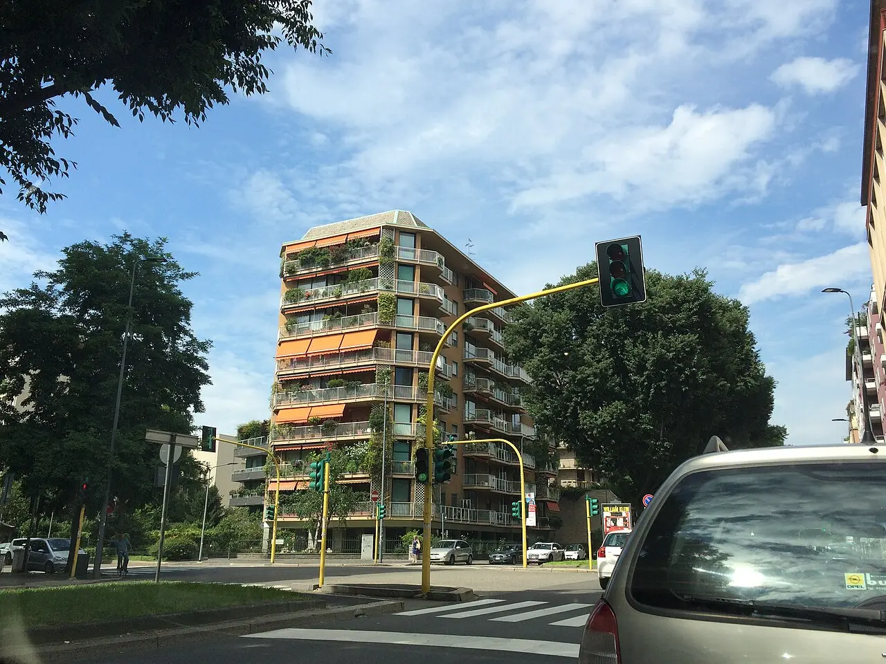 CityLife Park Linden Loop — a 1.86 km walking route along real pedestrian paths