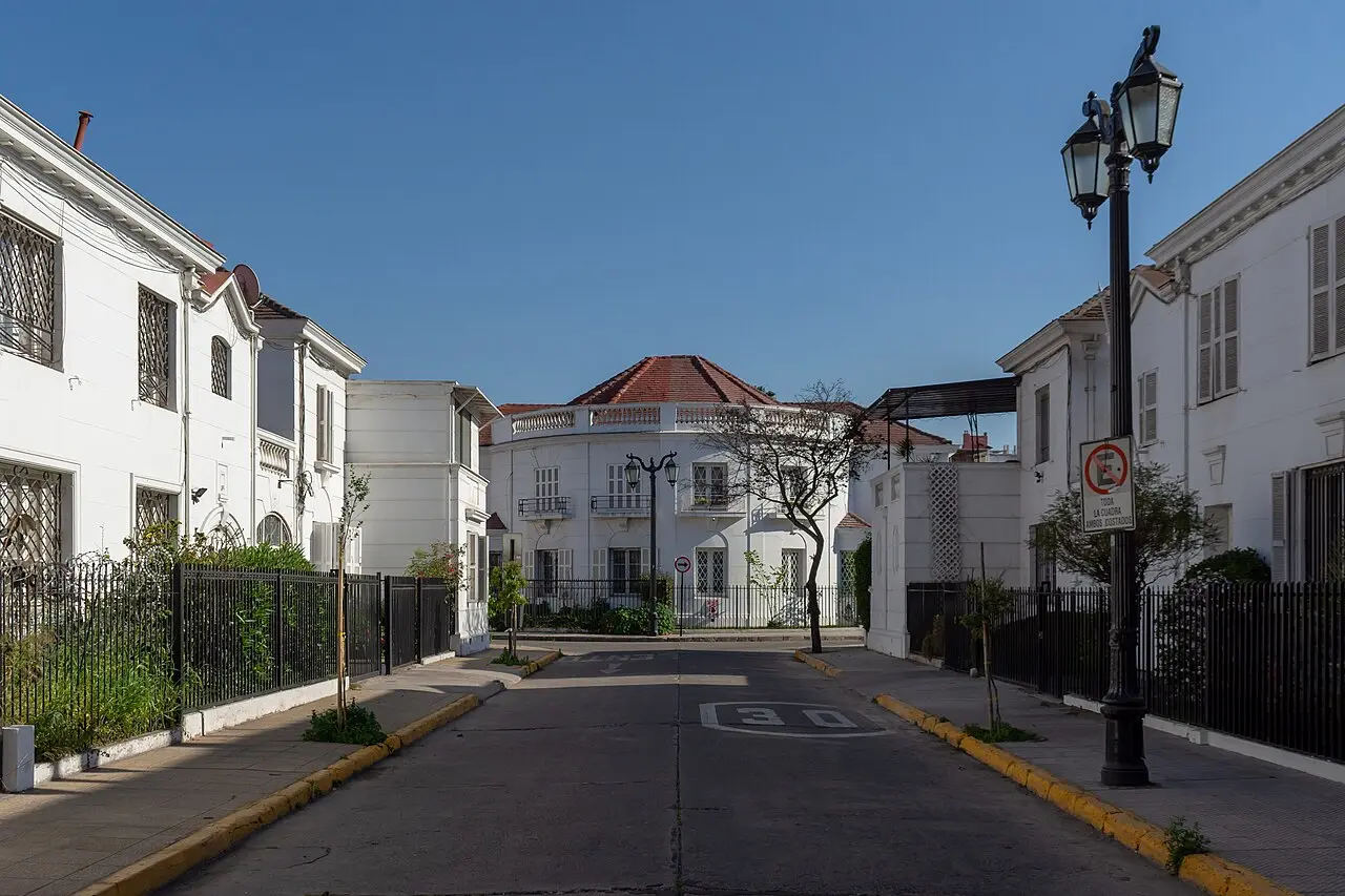 Santiago Old Town Circuit — a 0.48 km walking route along real pedestrian paths