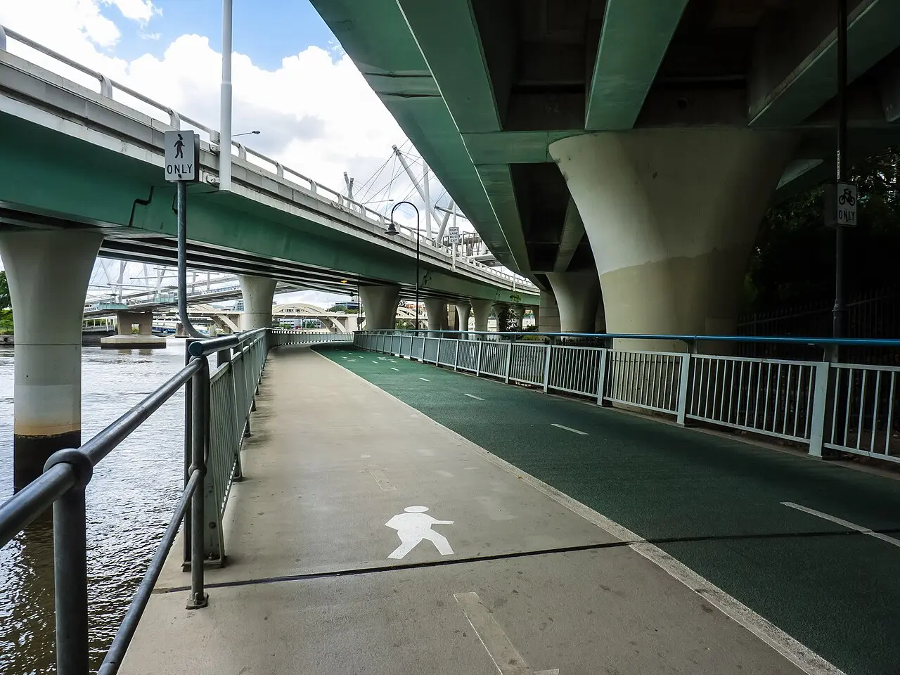 Brisbane Old Town Circuit — a 2.55 km walking route along real pedestrian paths