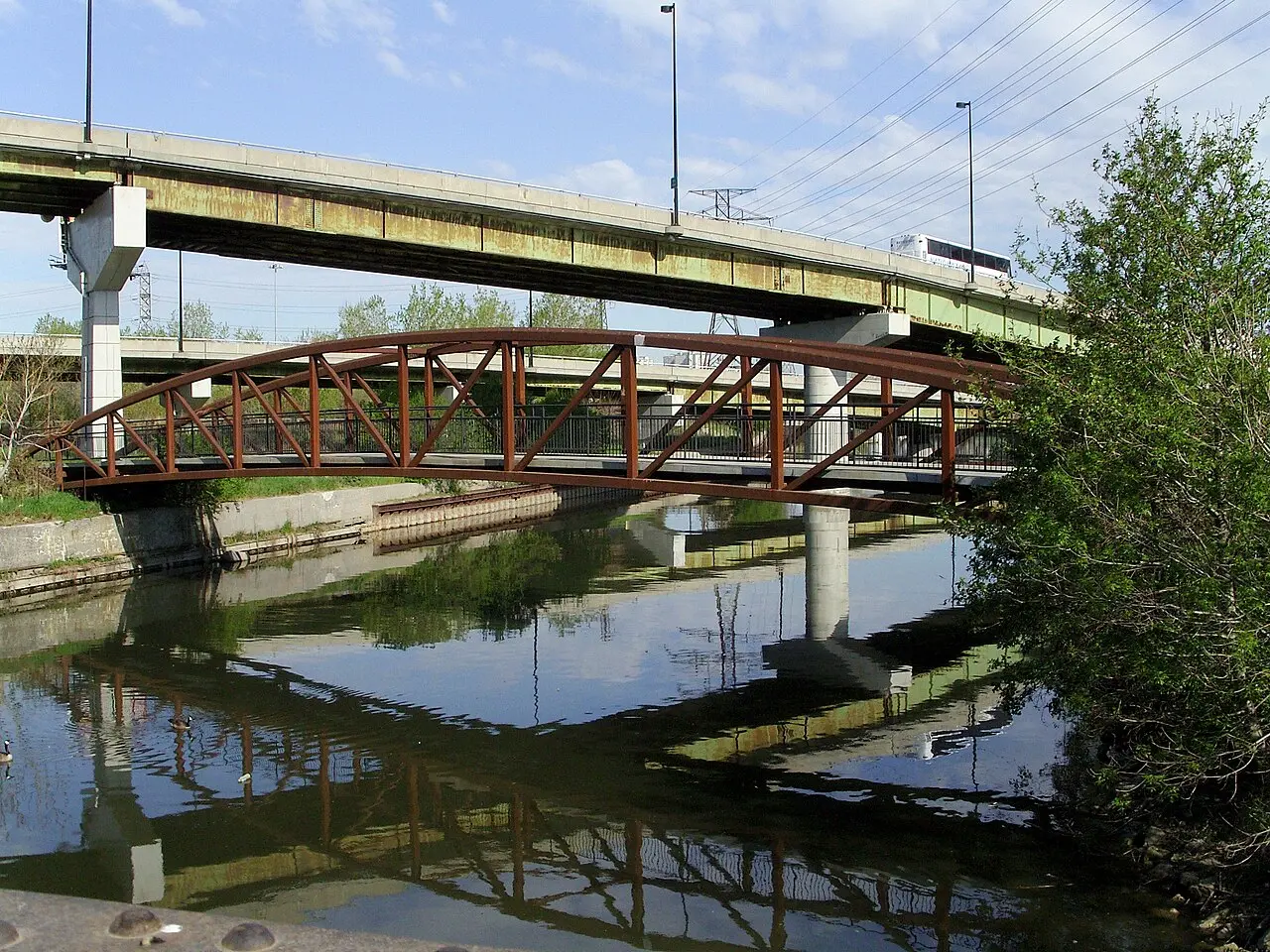 Evergreen Brick Works Soft Paths — a 1.25 km walking route along real pedestrian paths