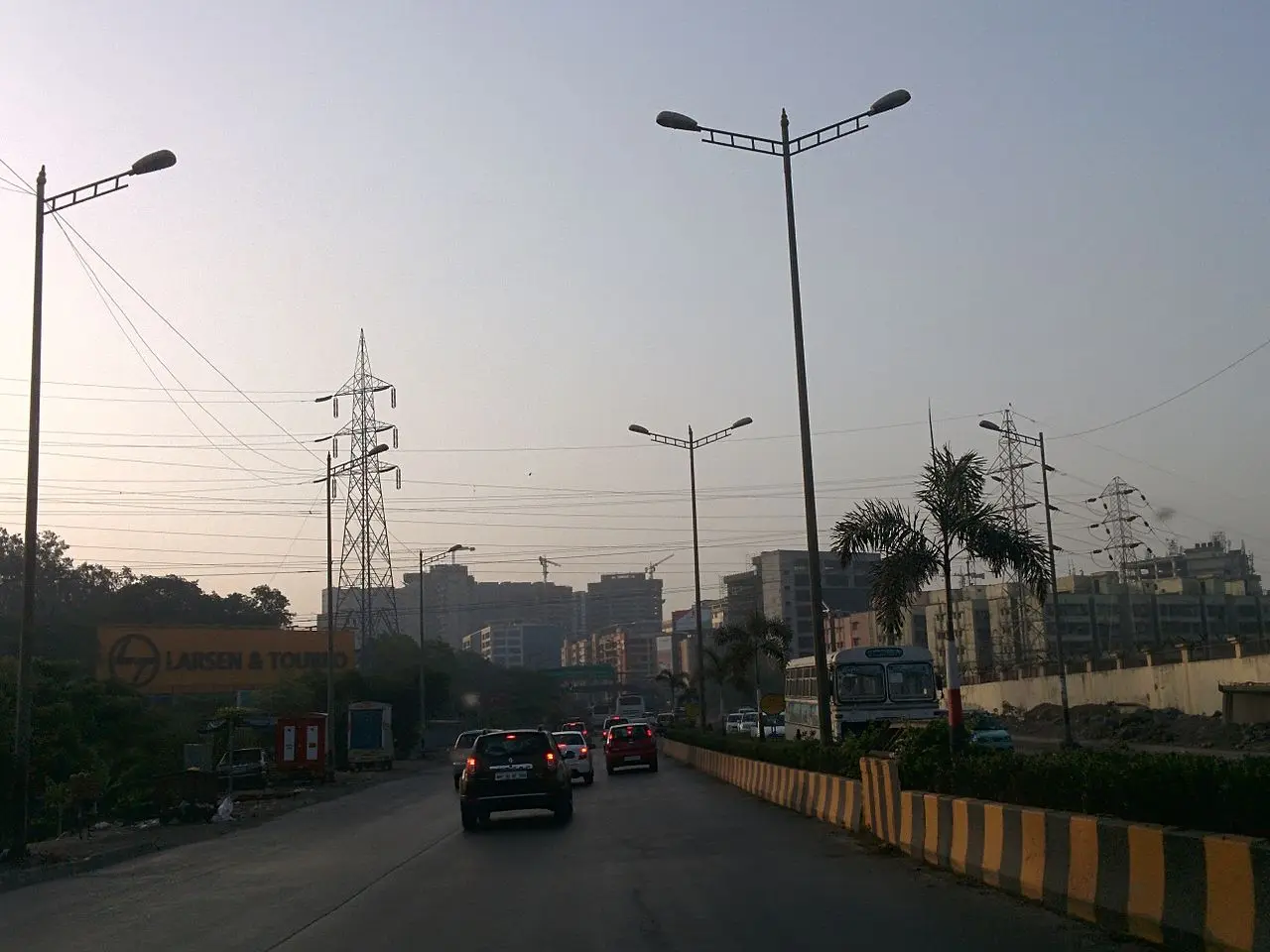 Powai Lake Vihar Shaded Loop — a 4.47 km walking route along real pedestrian paths