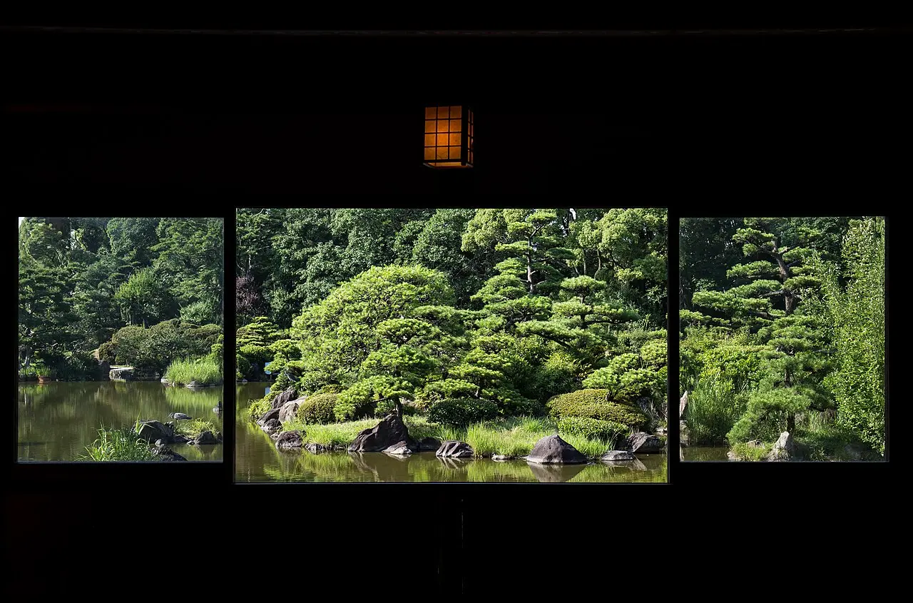Tennōji Park & Keitakuen Garden Quiet Loop — a 0.97 km walking route along real pedestrian paths
