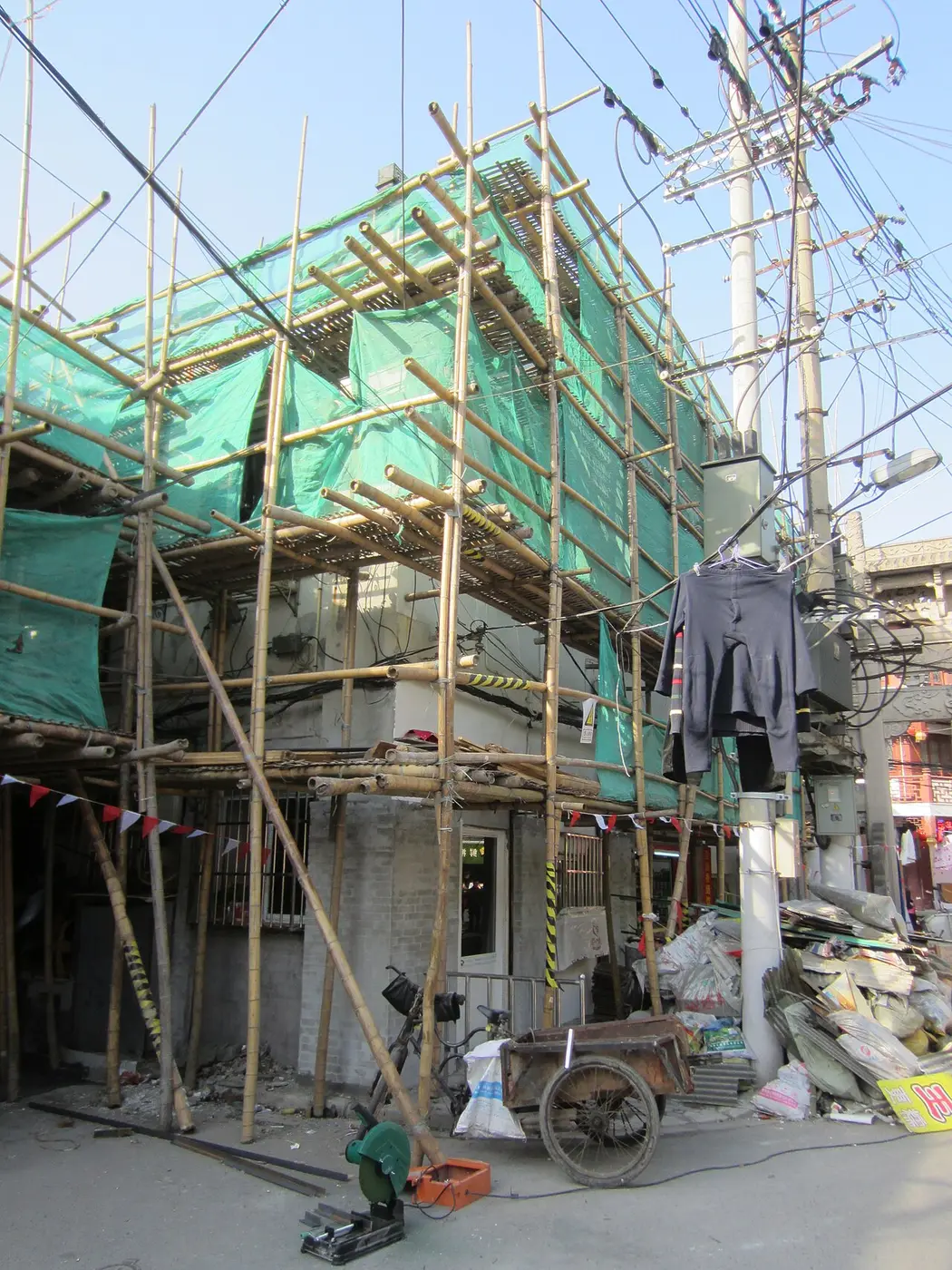 Yu Garden & Old City Quiet Hours — a 0.89 km walking route along real pedestrian paths