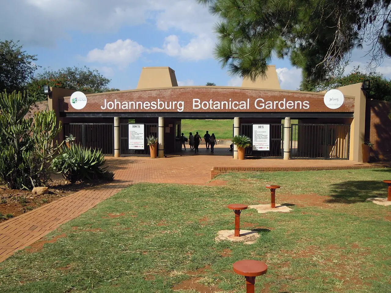 Johannesburg Old Town Circuit — a 1.72 km walking route along real pedestrian paths