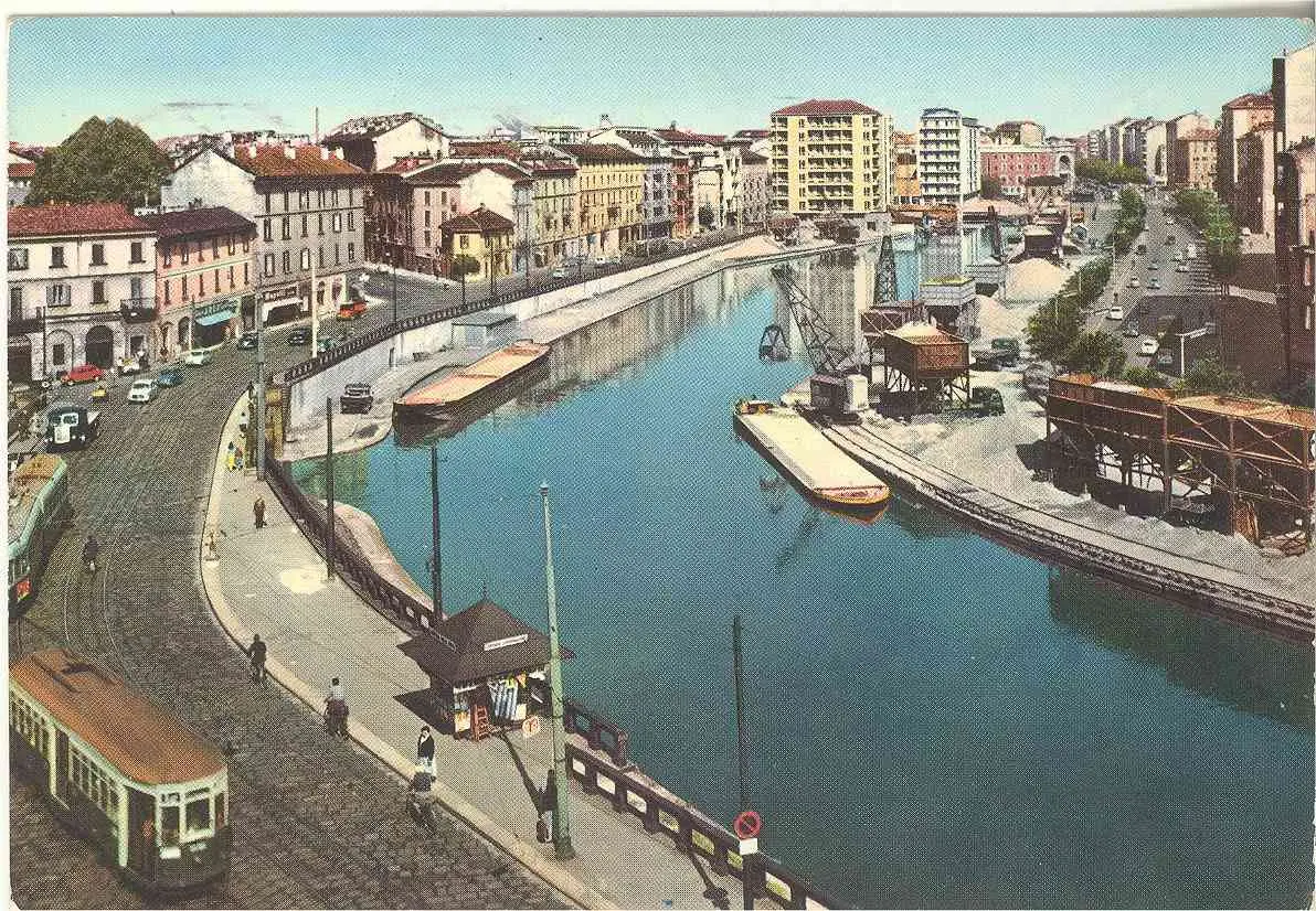 Darsena to Porta Ticinese Sunset — a 7.34 km walking route along real pedestrian paths